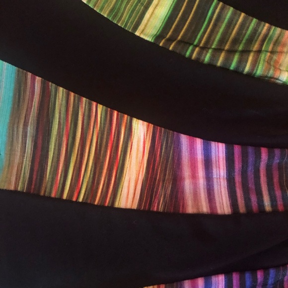 Joseph Ribkoff short sleeved shirt. Worn once. Easy to wash. Very slimming. - Picture 5 of 7